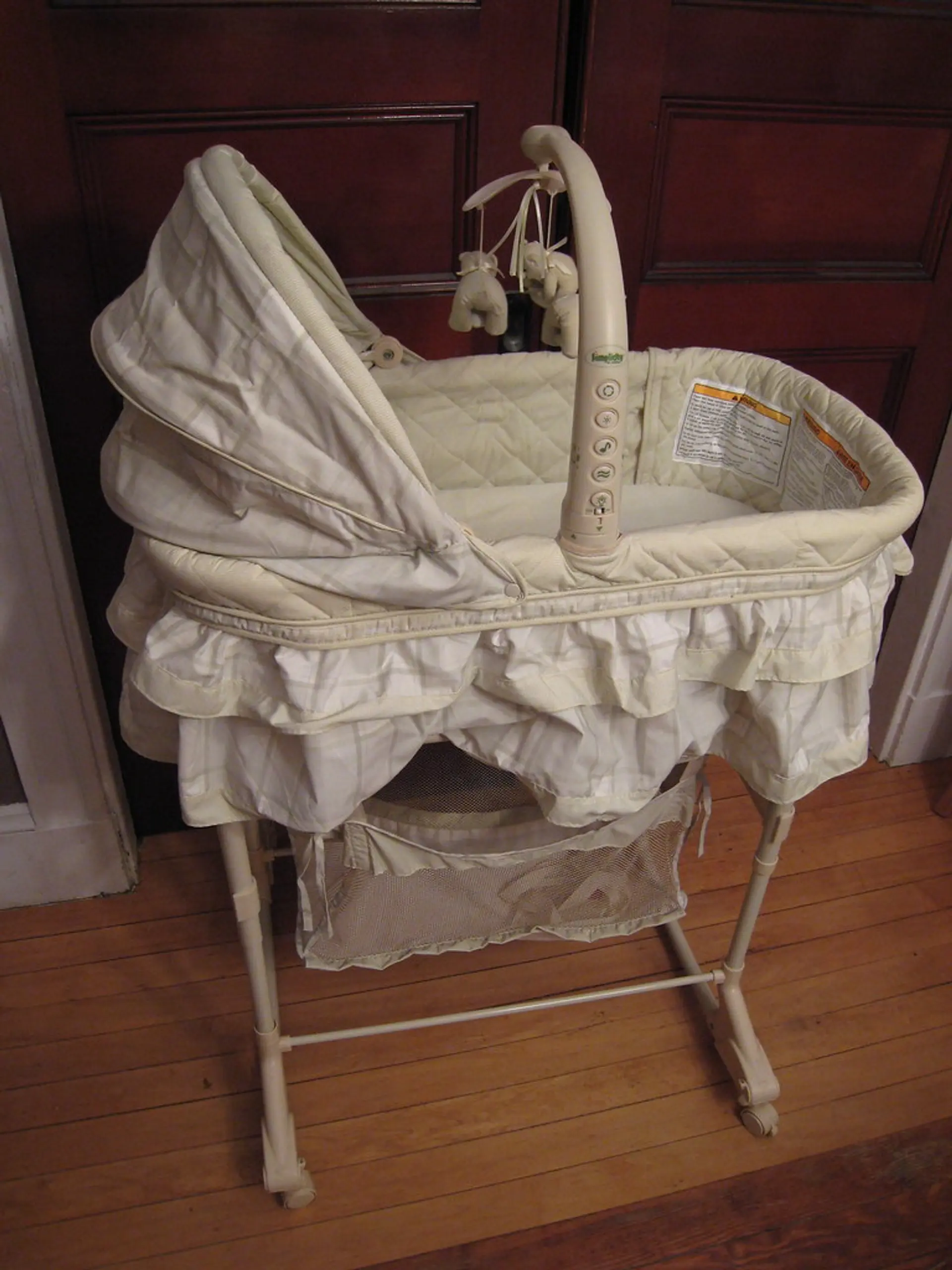 How to Keep Bassinet Warm